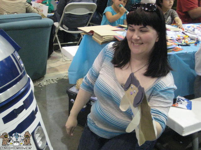R2 meets paper Princess Leia