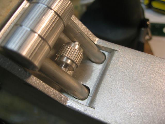 Under Shoulder Detail