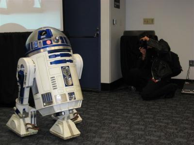 R2 Panel
